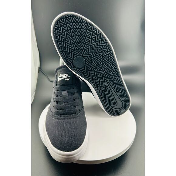 Nike SB Check Canvas (GS) Black/White Boy's Skate Shoes 905373-003 Sz 4 - Picture 1 of 5